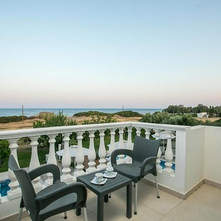 Rita Mare Seafront Villas Heated Pools Gennadi Bagian luar foto