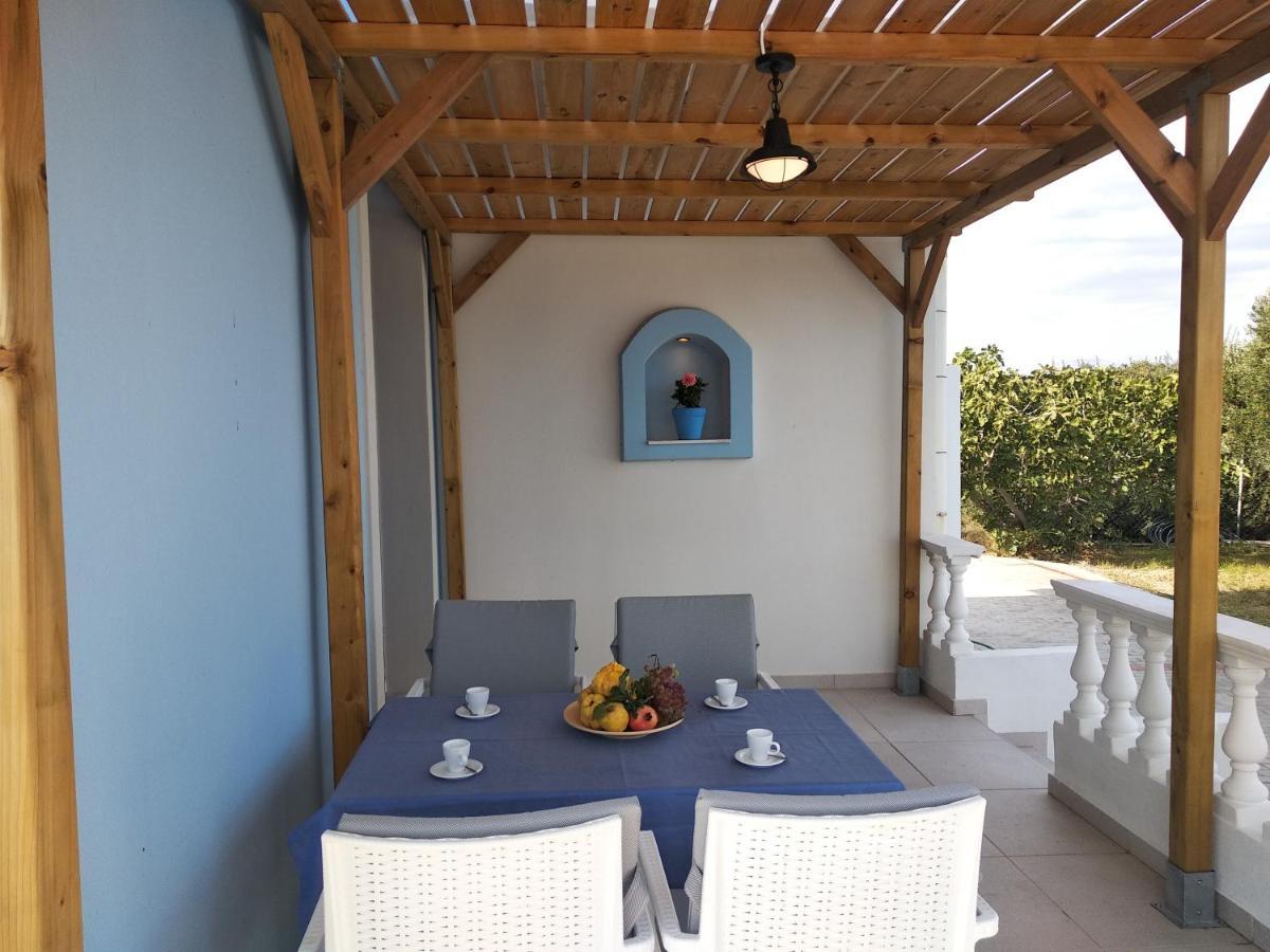 Rita Mare Seafront Villas Heated Pools Gennadi Bagian luar foto