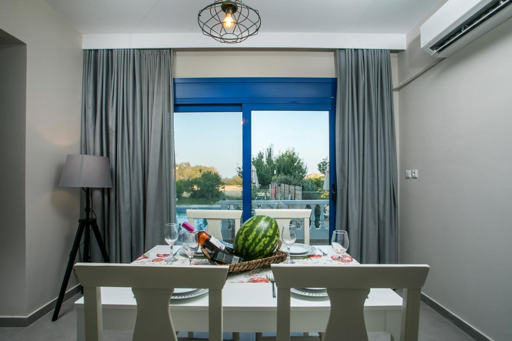 Rita Mare Seafront Villas Heated Pools Gennadi Bagian luar foto