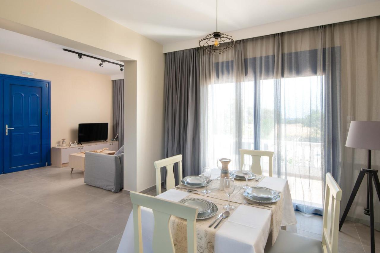 Rita Mare Seafront Villas Heated Pools Gennadi Bagian luar foto